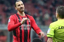Trọng tài bật khóc, xin lỗi khi mắc sai lầm khiến Milan thua oan