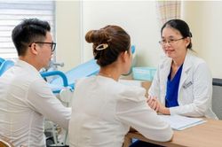 Tăng cơ hội có con 'chính chủ' nhờ kỹ thuật mới trong điều trị hiếm muộn
