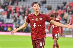 Robert Lewandowski và Gerd Muller: Ai xuất sắc hơn?