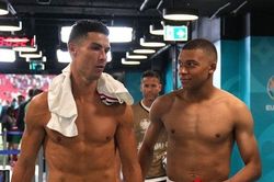 Mbappe ăn uống và chăm sóc bản thân như Ronaldo để là số 1 thế giới!