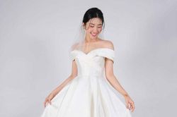 Chẳng có 'bờ vai móc áo' như bao người, Thúy Ngân vẫn cân đẹp loại trang phục này