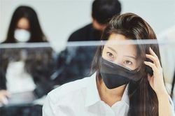 Mỹ nhân U50 Kim Hee Sun rạng rỡ trong buổi đọc kịch bản đầu tiên