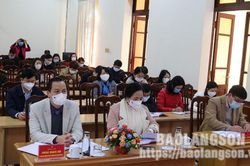 Hội nghị báo cáo viên trung ương tháng 1Tin khácĐảm bảo cung ứng hàng hóa dịp tếtQuy định 37 về những điều đảng viên không được làm: Lăng kính để đảng viên tự soi, tự sửa