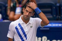 Djokovic cân nhắc kiện chính quyền Úc