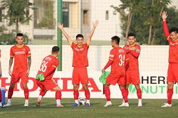 Tuyển Việt Nam quyết mang may mắn về cho CĐV