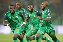 Đội bóng hạng kém xa Việt Nam gây địa chấn ở AFCON 2022