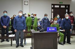 Lời khai của cựu Giám đốc Bệnh viện Bạch Mai về chuyện nhận tiền doanh nghiệp