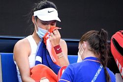 Australian Open 2022: Những cú sốc mang tên Raducanu, Muguruza, Kontaveit
