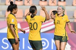 Nữ Úc thắng 'hủy diệt' Indonesia với tỷ số 18-0