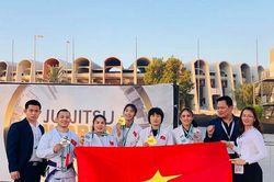 Ban tổ chức DNIM 2022 tuyển người dẫn tốc cùng vận động viên