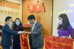 4 cơ sở giáo dục nhận Cờ thi đua của Chính phủ