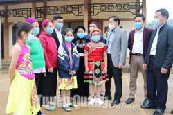 Khởi động cho mục tiêu xây dựng huyện nông thôn mới