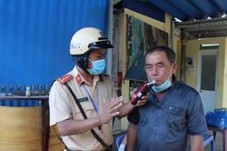 Nghi dương tính với ma túy, tài xế phân trần: 'Do mới uống thuốc cảm'