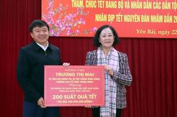 Trưởng Ban Tổ chức Trung ương thăm và chúc Tết Đảng bộ, chính quyền và nhân dân Yên Bái