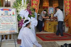 Rùng mình màn kịch gian xảo của nữ sinh viên giết cha giấu xác: 'Mình tưởng thiệt còn động viên nó'