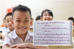 Làm văn khen bố rất yêu động vật, HS tiểu học khiến CĐM cười ngất vì màn 'quay xe' ở những câu cuối cùng