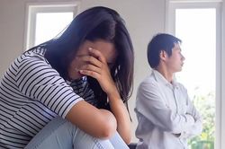 Chan hòa với đồng nghiệp nhưng xưng mày tao, tục tĩu với vợ
