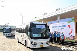 Những chuyến xe chở niềm vui