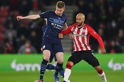 Southampton 1-1 Man City: Thoát hiểm ở St. Mary, Man Xanh đứt mạch thắng