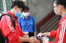 Nhiều trường đại học mở cửa đón sinh viên sau Tết Nguyên đán