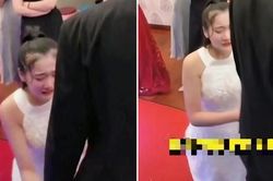 Bạn gái cũ quỳ gối xin chú rể quay lại với mình ngay giữa đám cưới, nghe câu khóc lóc van xin đầu tiên mọi người đã đứng hình