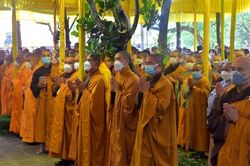 Xúc động Lễ nhập kim quan Thiền sư Thích Nhất Hạnh