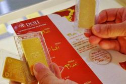Giá vàng giảm phiên thứ 3 liên tiếp, áp lực từ Fed