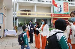 Hà Nội 'chốt' cho học sinh lớp 7 đến 12 trở lại trường từ 8/2