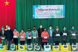 Trao 1.000 suất quà tết cho hộ nghèo huyện Tủa Chùa, Tuần Giáo, Mường Ảng và TP. Điện Biên Phủ