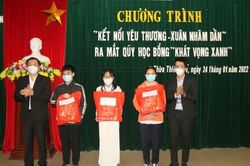 Giáo dục Tin tức giáo dục Ra mắt quỹ học bổng 'Khát vọng xanh' giúp đỡ học sinh nghèo