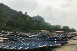 Chùa Hương tạm dừng lễ hội, không tổ chức đón khách đầu Xuân 2022