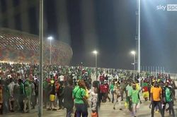 Thảm kịch tại AFCON 2022: 6 người chết vì giẫm đạp ở trận Cameroon vs Comoros