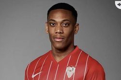 Sevilla mượn được Martial, trả toàn bộ lương thay Man United