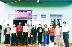 Xuân về trong những ngôi nhà mới