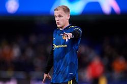 Chuyển nhượng 26/1: Van de Beek có thể ra đi, Vlahovic bị đe dọa khi tới Juventus