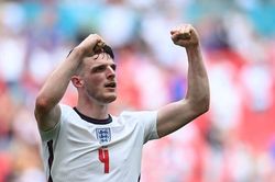 Declan Rice chưa đến đã được tiến cử làm đội trưởng MU
