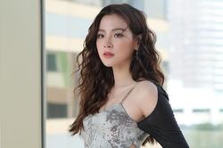 Baifern Pimchanok diện đầm cut-out vừa quyến rũ vừa ngọt ngào khiến fan 'tê liệt'