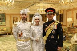 Xuất hiện đám cưới chị gái, hoàng tử Brunei làm chị em xốn xang
