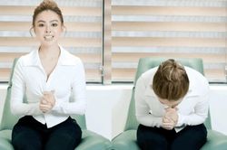 Vừa đăng clip cúi đầu xin lỗi, Trang Nemo bị netizen 'ném đá' kịch liệt