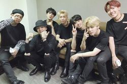 BTS đáp trả cực ngầu khi được hỏi về anti-fan