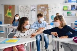 Kinh nghiệm mở lại trường học an toàn trong dịch COVID-19 ở một số quốc gia