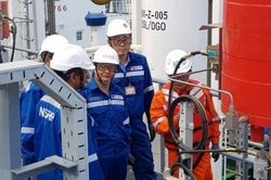 Rút giấy phép đơn vị kinh doanh xăng dầu cố tình găm hàng, tạo khan hiếm