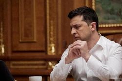 Ukraine nói phương Tây đừng 'hoảng sợ' về nguy cơ chiến tranh