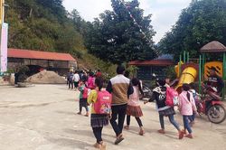 Tạm dừng tổ chức bán trú cho học sinh trong tuần đầu tiên đi học sau nghỉ tết