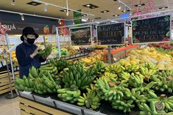 Người dân mua sắm Tết, CPI tháng 1 tăng 1,19%