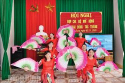 Để làn điệu chèo mãi vang xa