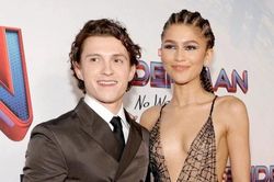 Tom Holland và Zendaya dọn về sống chung