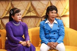 Vợ chồng nghệ sĩ cải lương bị trộm sạch đồ, phải đi 'tàu chui' về nhà