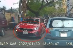 Ô tô cố tình đi ngược chiều gây tắc đường Hoàng Hoa Thám