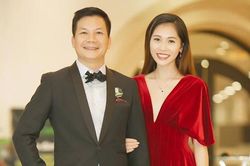 Bà xã Á hậu sinh đôi 2 quý tử cho Shark Hưng, đặt tên cho con 'cực chất chơi' khiến ai nấy trầm trồ